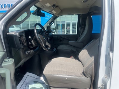 2019 Chevrolet Express Passenger 3500 LT