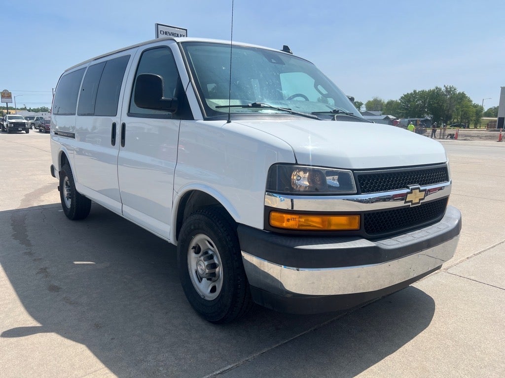 2019 Chevrolet Express Passenger 3500 LT