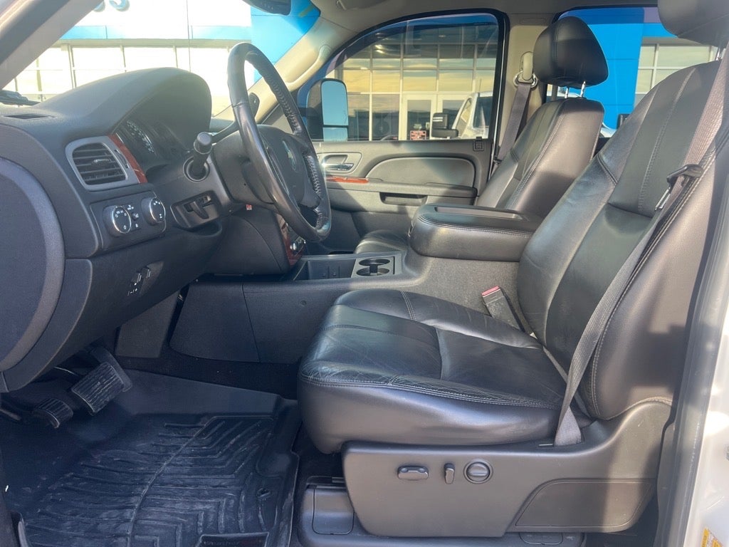 2011 Chevrolet Silverado 3500 HD DRW LTZ