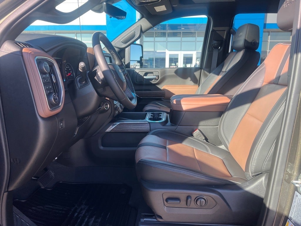 2023 Chevrolet Silverado 3500 HD High Country