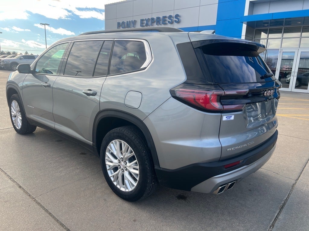 2025 GMC Acadia Elevation