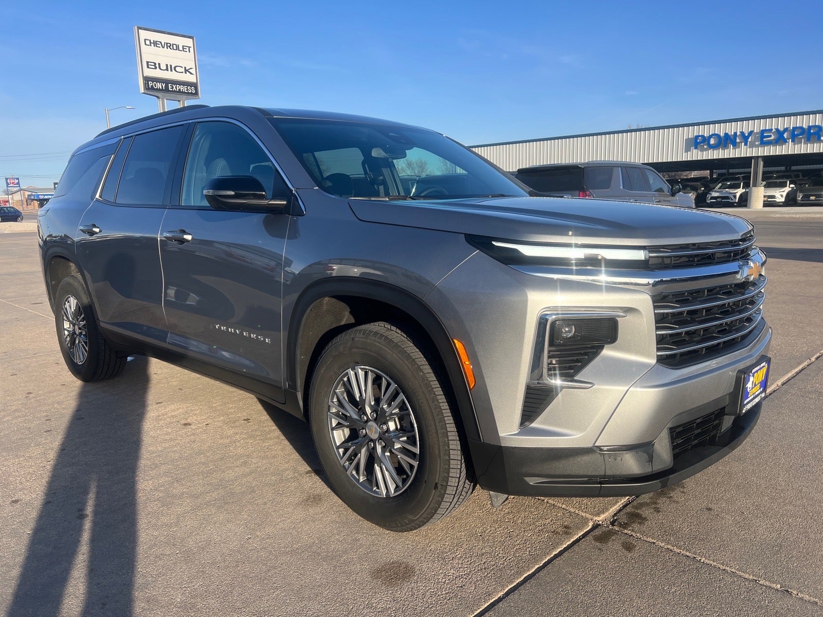2025 Chevrolet Traverse LT