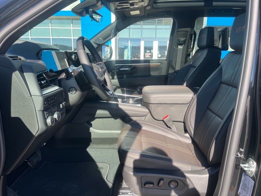 2025 Chevrolet Suburban High Country
