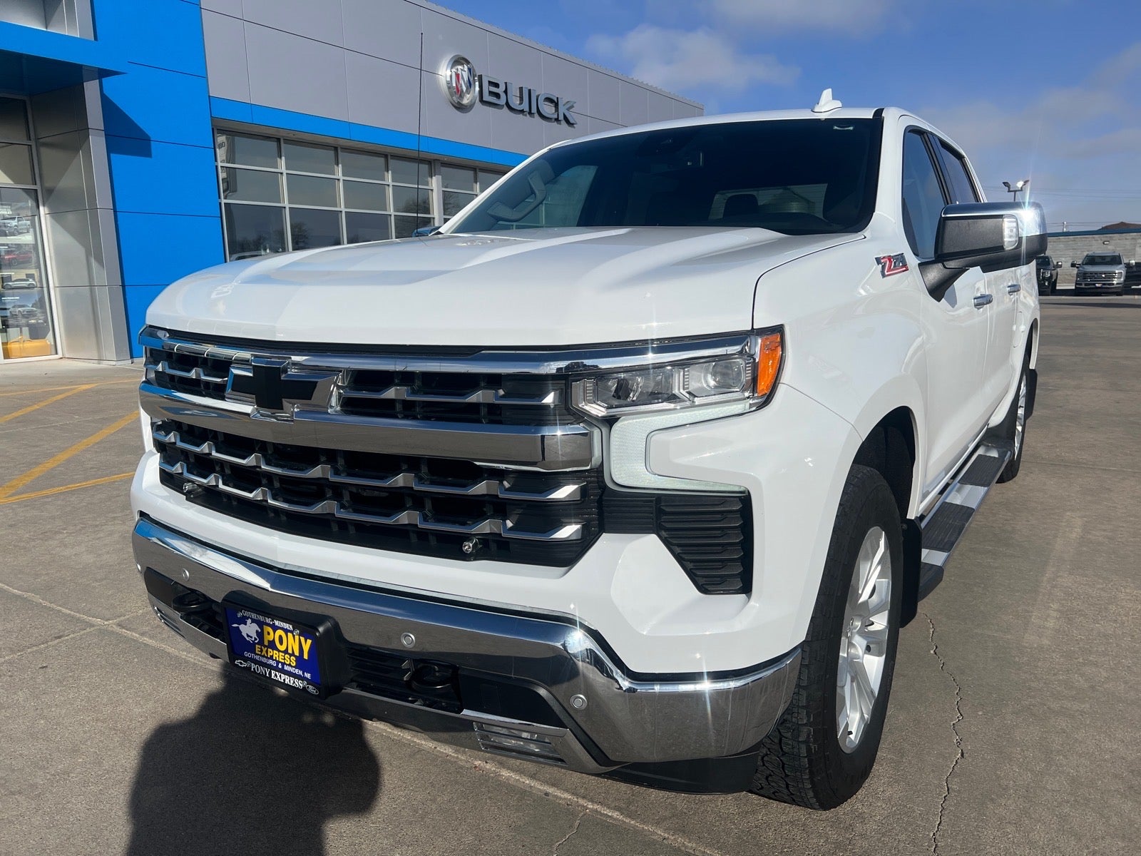 2025 Chevrolet Silverado 1500 LTZ