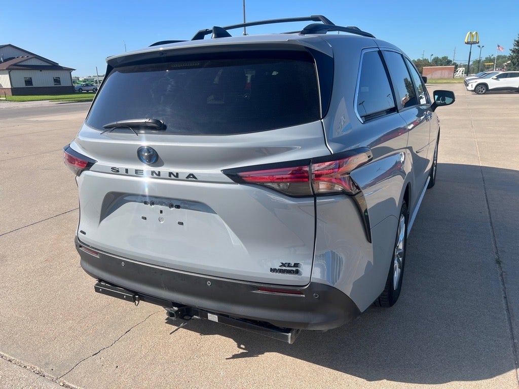 2022 Toyota Sienna XLE Woodland Edition