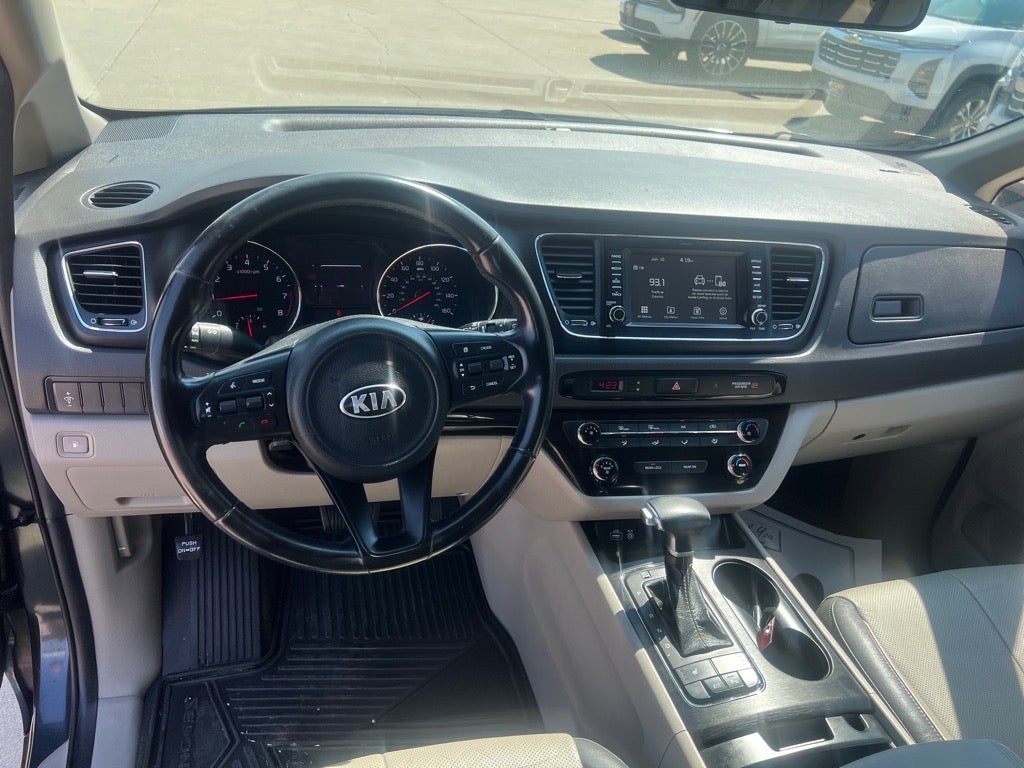 2017 Kia Sedona LX