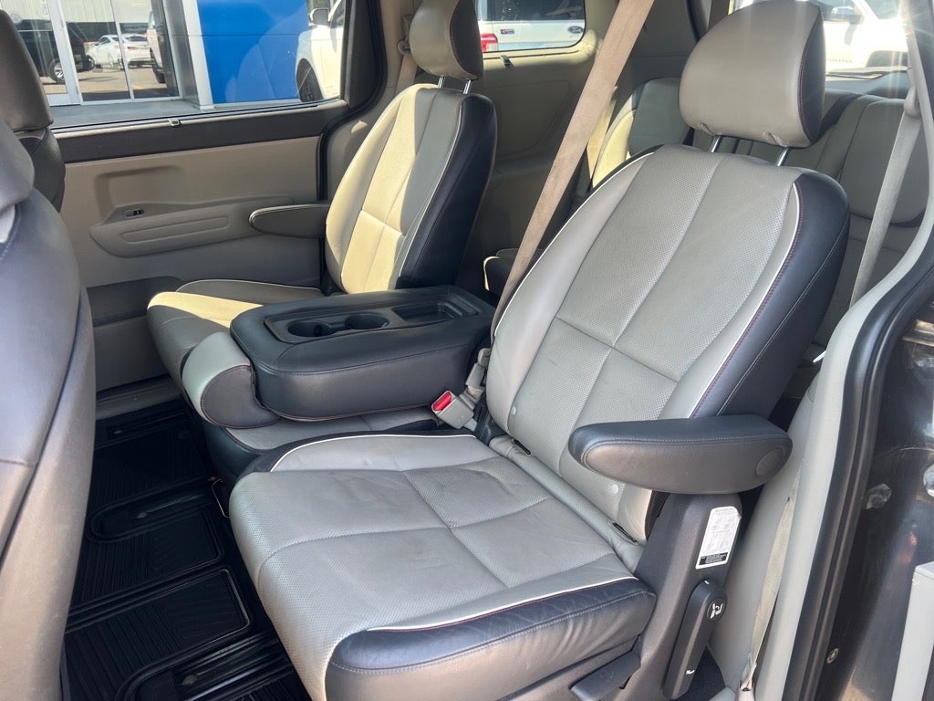 2017 Kia Sedona LX