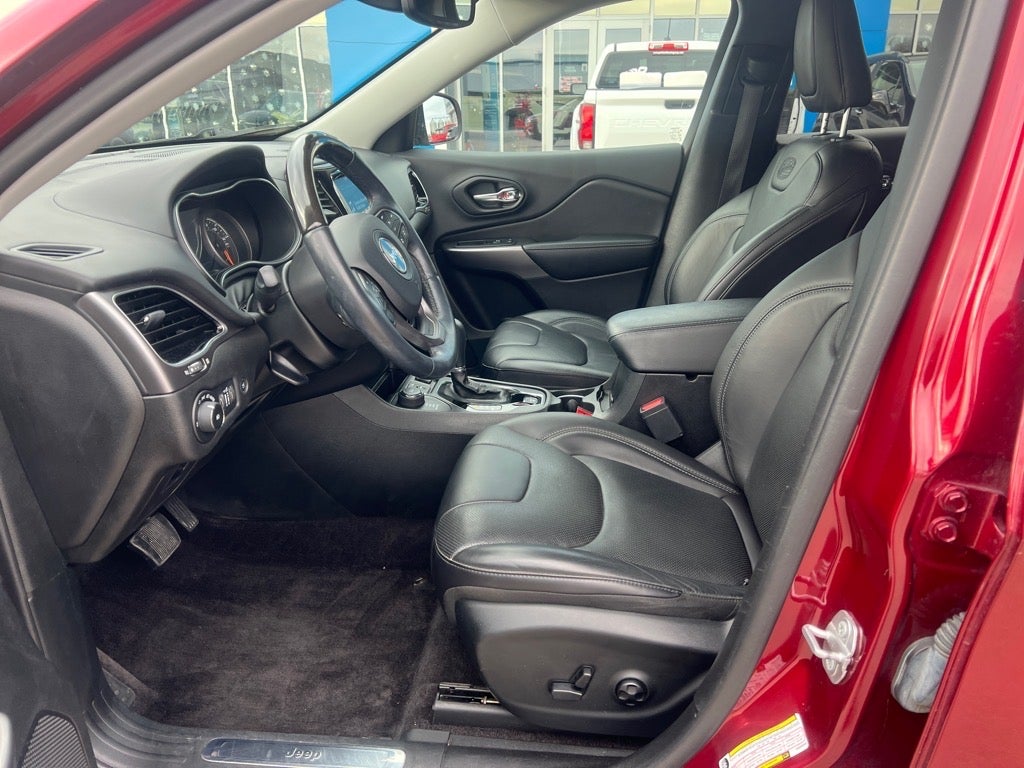 2019 Jeep Cherokee Overland
