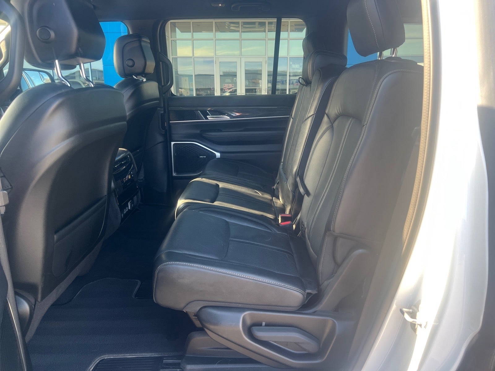 2022 Jeep Wagoneer Series II