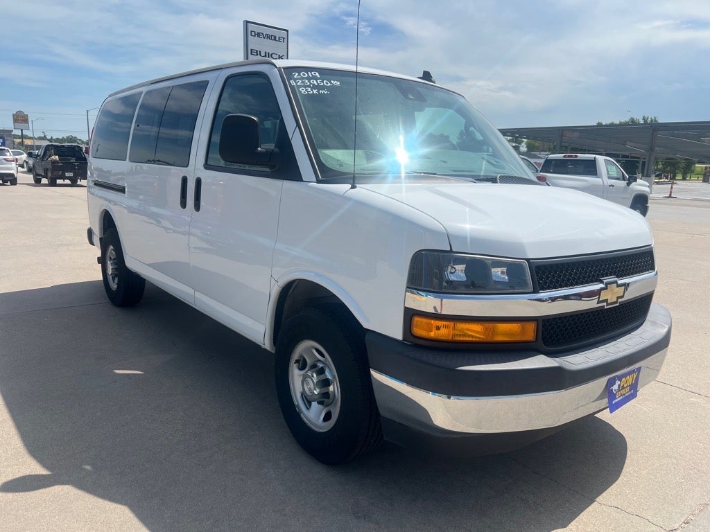 2019 Chevrolet Express Passenger 3500 LT