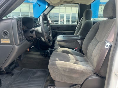 2005 Chevrolet Silverado 2500 HD LS