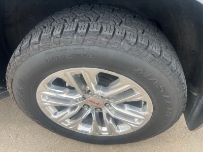 2022 GMC Yukon SLE