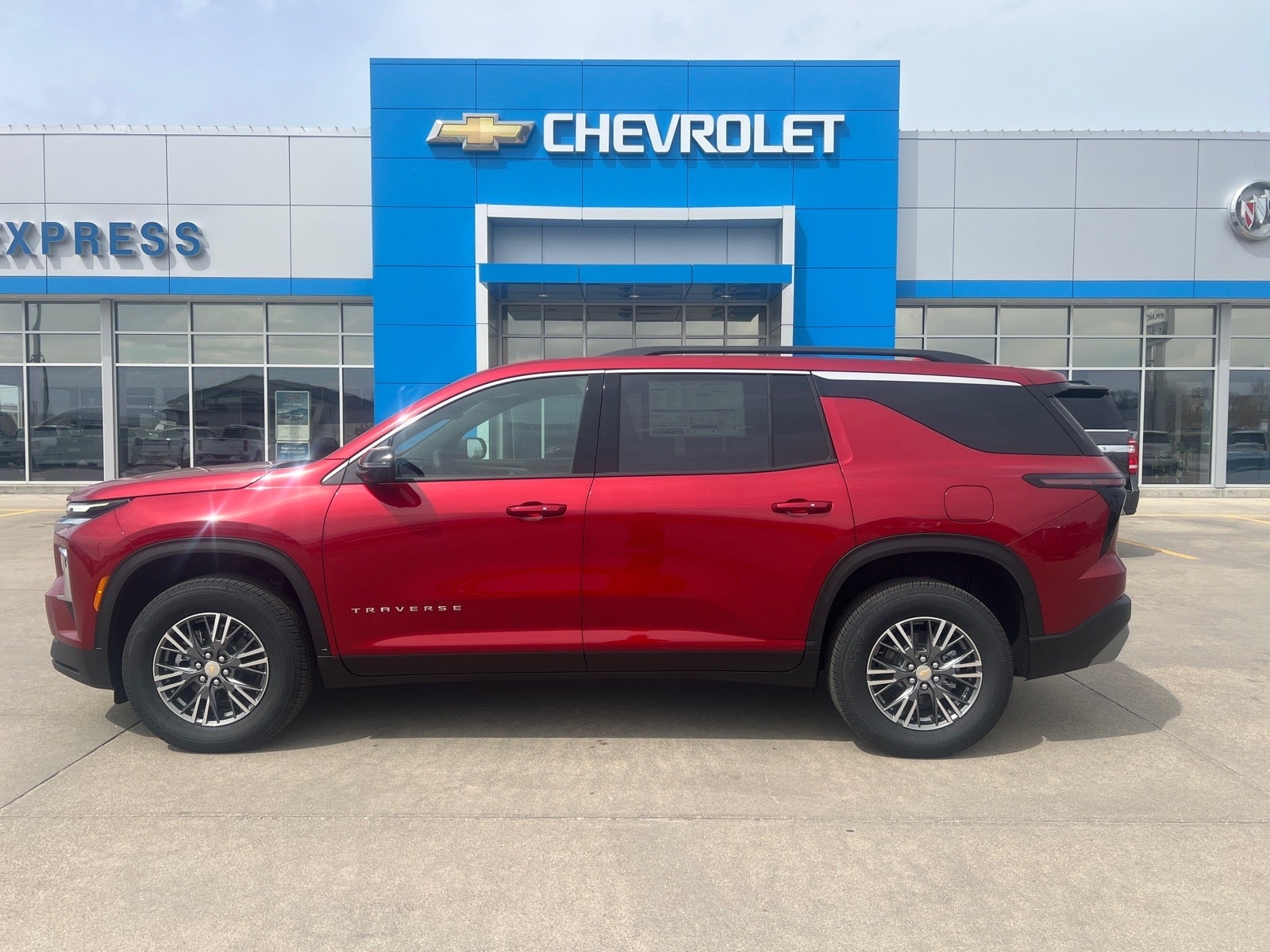 2026 Chevrolet Traverse LT