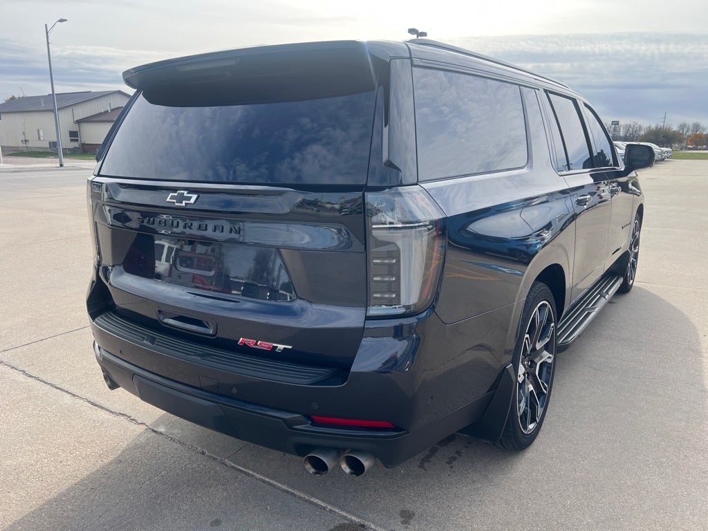 2025 Chevrolet Suburban RST