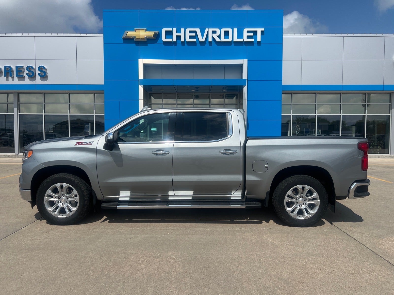 2025 Chevrolet Silverado 1500 LTZ