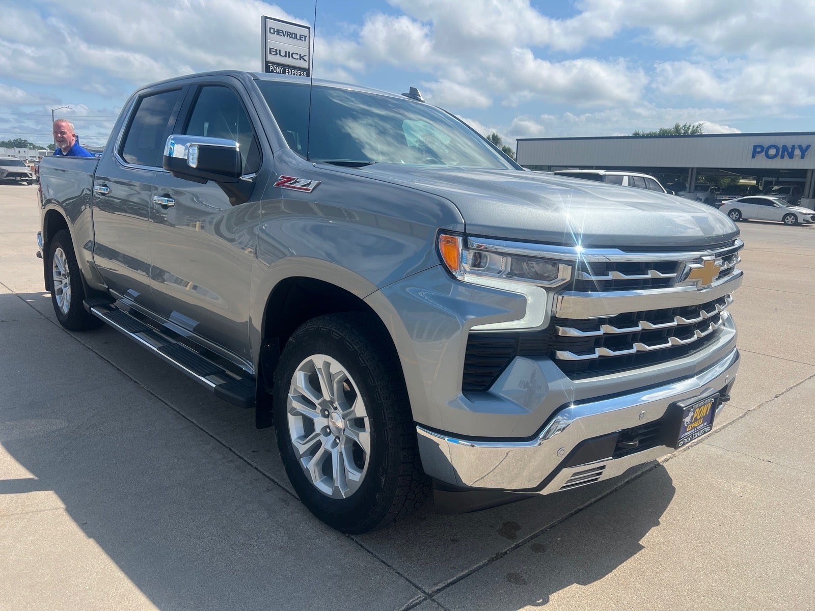 2025 Chevrolet Silverado 1500 LTZ