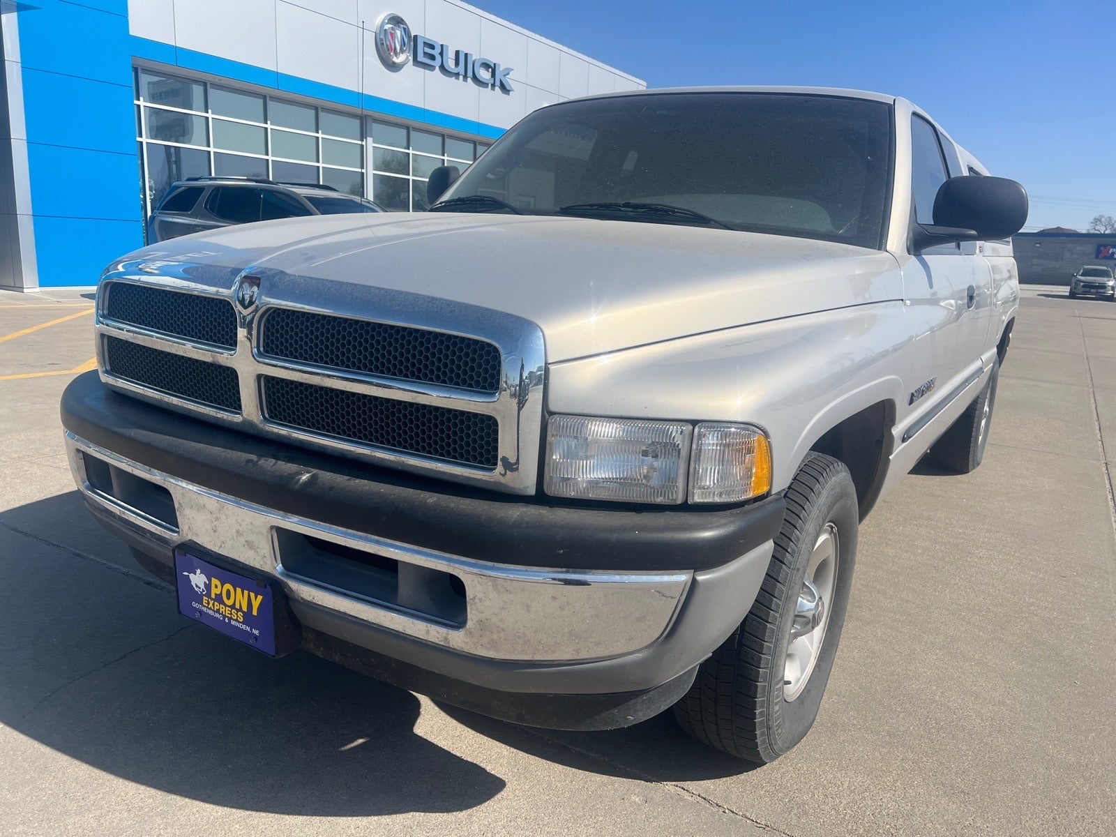 Used 2001 Dodge Ram Pickup SLT with VIN 3B7HC13Z91M249910 for sale in Gothenburg, NE
