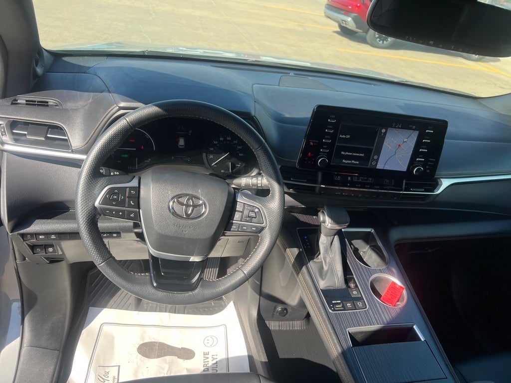 2022 Toyota Sienna XLE Woodland Edition