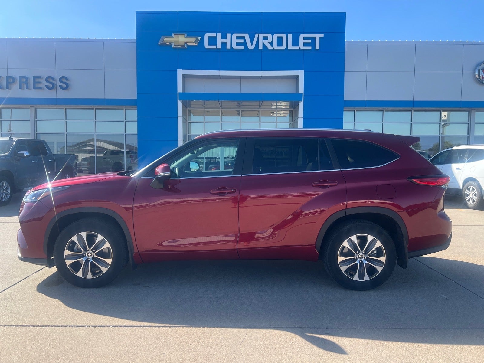 2023 Toyota Highlander L